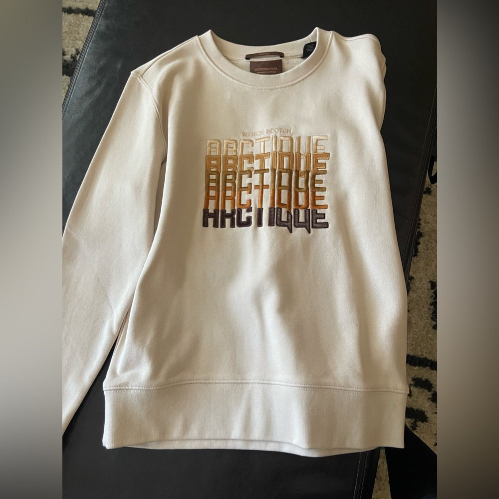 Scotch & soda sweat shirt, from Anthropologie. Never worn, without tags, size XS